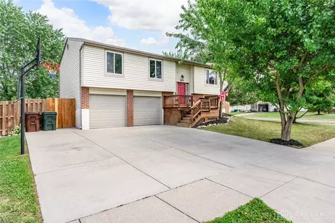 9850 Aylesworth Ln, Miamisburg, OH 45342