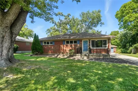1118 Robin Rd, Springfield, OH 45503 photo 2