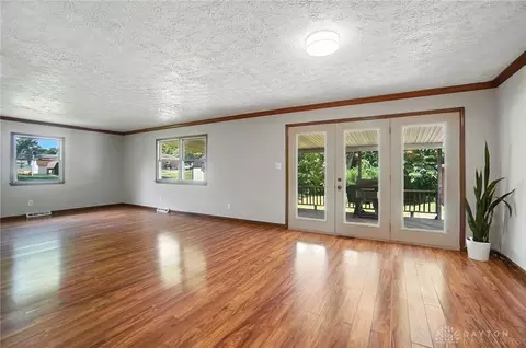 1118 Robin Rd, Springfield, OH 45503 photo 24