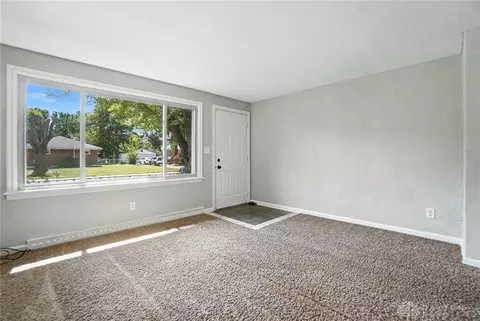1118 Robin Rd, Springfield, OH 45503 photo 13