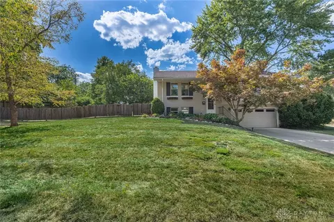 694 Spring Ridge Pl, Centerville, OH 45458 photo 2