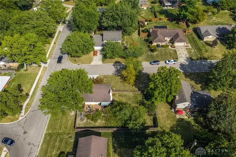 694 Spring Ridge Pl, Centerville, OH 45458 photo 42