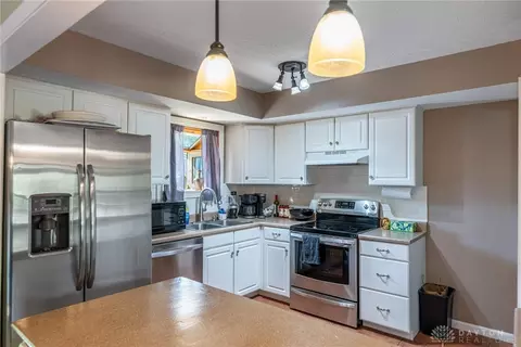 694 Spring Ridge Pl, Centerville, OH 45458 photo 10