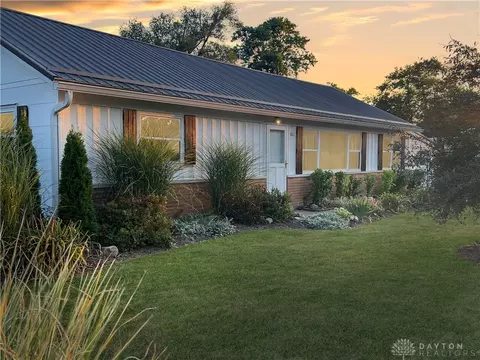 301 Maple Ave, Trenton, OH 45067