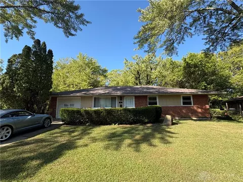 2 Greacian Ave, Dayton, OH 45426