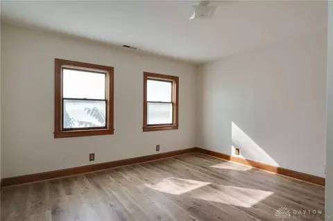 Bedroom - 1568 Lagonda Ave, Springfield, OH 45503 photo 2 of 6