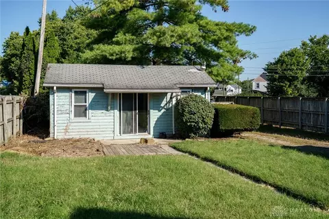 Exterior - 1568 Lagonda Ave, Springfield, OH 45503 photo 3 of 5
