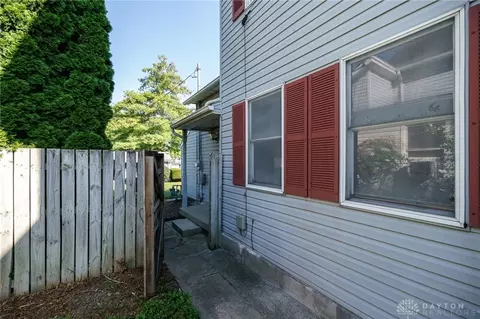 Exterior - 1568 Lagonda Ave, Springfield, OH 45503 photo 2 of 5