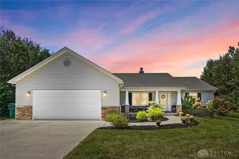 1780 New Germany Trebein Rd, Xenia, OH 45385