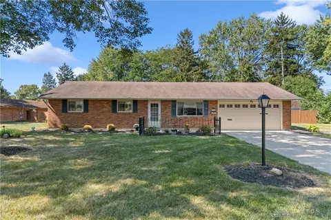 5219 Haxton Dr, Dayton, OH 45440