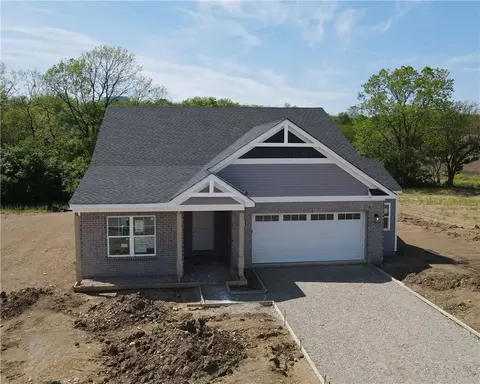 815 W Arlington St, Trenton, OH 45067