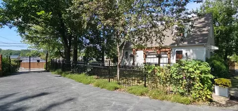 Exterior - 301 E Saint Clair St, Eaton, OH 45320 photo 19 of 25