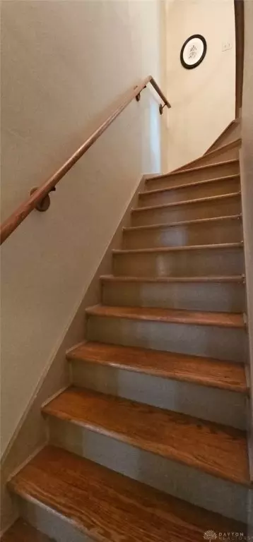 Entry Way - 301 E Saint Clair St, Eaton, OH 45320 photo 5 of 9