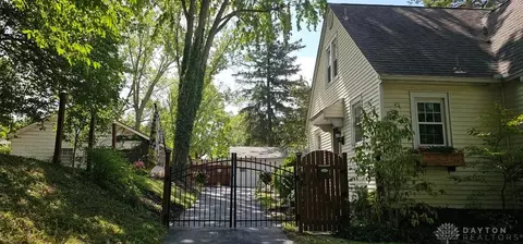 Exterior - 301 E Saint Clair St, Eaton, OH 45320 photo 8 of 25