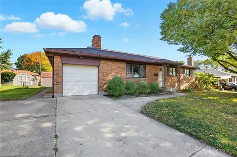 Exterior - 1131 Wenbrook Dr, Kettering, OH 45429 photo 8 of 9