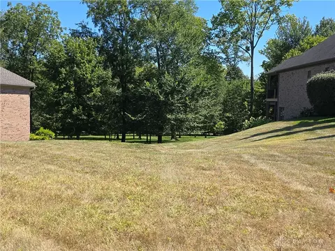 1462 Champions Way, Beavercreek Twp, OH 45385