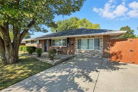 6109 Ansbury Dr, Dayton, OH 45424
