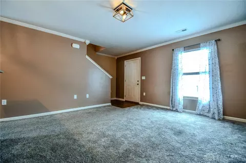 268 Hampton Trl, Springfield, OH 45502 photo 5