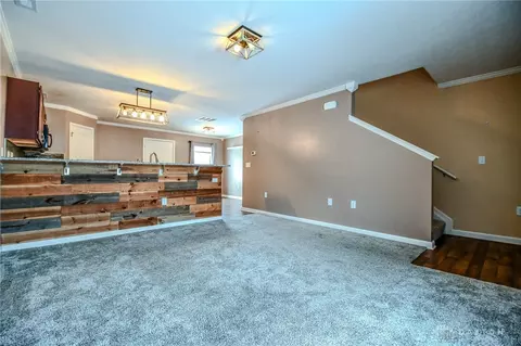 268 Hampton Trl, Springfield, OH 45502 photo 4