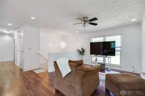 Living - 1109 Montgomery Ave, Springfield, OH 45506 photo 2 of 4