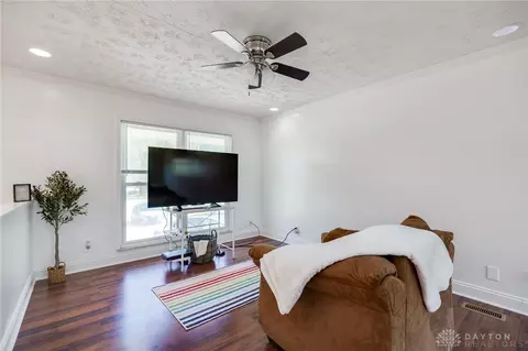 Living - 1109 Montgomery Ave, Springfield, OH 45506 photo 1 of 4