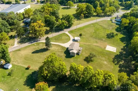 View/Area - 1109 Montgomery Ave, Springfield, OH 45506 photo 5 of 8