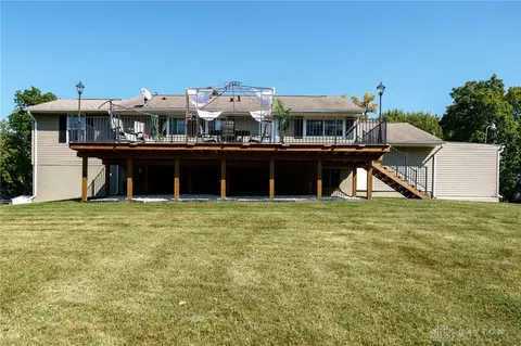 Exterior - 1109 Montgomery Ave, Springfield, OH 45506 photo 7 of 15
