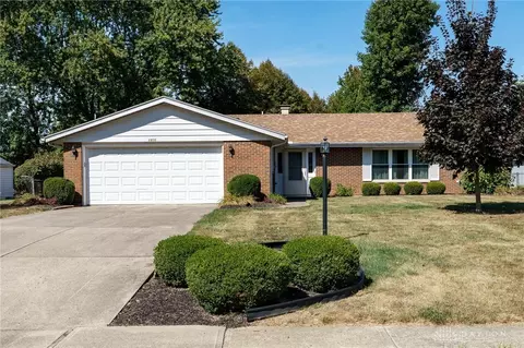 1710 E Parkway Dr, Piqua, OH 45356