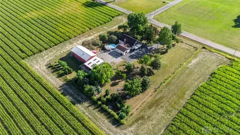 7991 Dodson Rd, Brookville, OH 45309