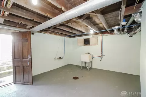 2045 1st Ave, Cincinnati, OH 45224 photo 19