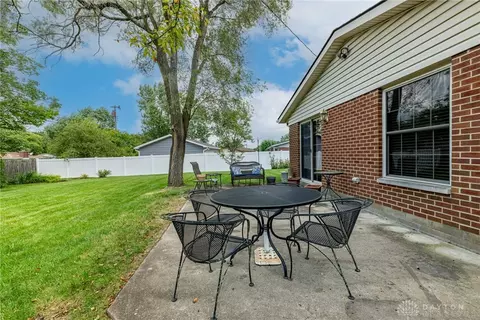 Exterior - 3883 Wimbledon Cir, Kettering, OH 45420 photo 6 of 8