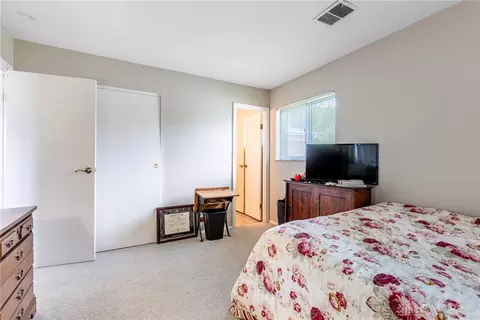 Bedroom - 3883 Wimbledon Cir, Kettering, OH 45420 photo 5 of 5