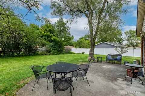 Exterior - 3883 Wimbledon Cir, Kettering, OH 45420 photo 7 of 8