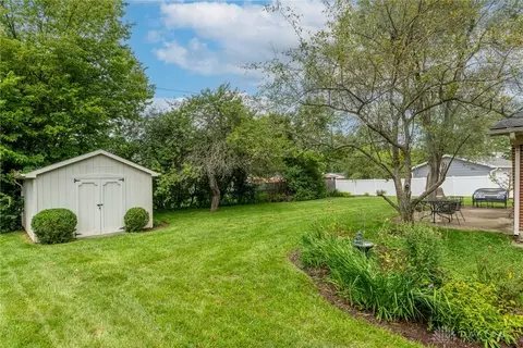 Exterior - 3883 Wimbledon Cir, Kettering, OH 45420 photo 5 of 8