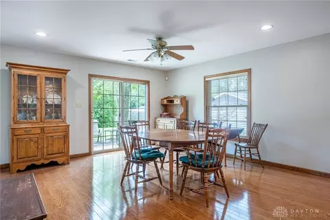 Dining - 3883 Wimbledon Cir, Kettering, OH 45420 photo 1 of 2