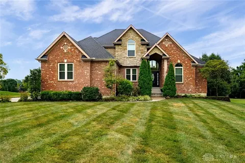 7338 Greenhill Ct, Springboro, OH 45066