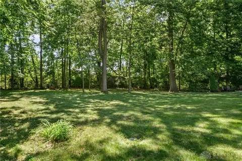 1139 Greenoak Ct, Springfield, OH 45503 photo 9