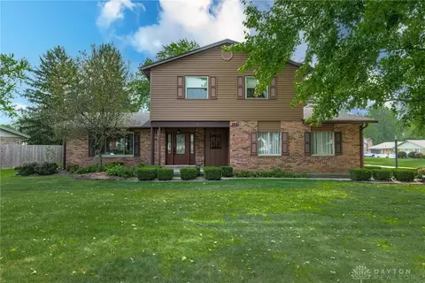 1951 Scotch Pine Dr, Dayton, OH 45432