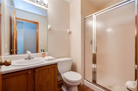 Bath - 7201 Brookmeadow Dr, Dayton, OH 45459 photo 3 of 3