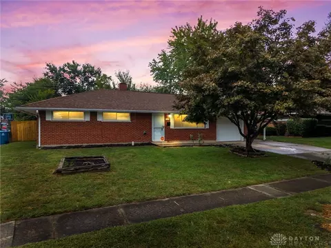 5431 Naughton Dr, Huber Heights, OH 45424