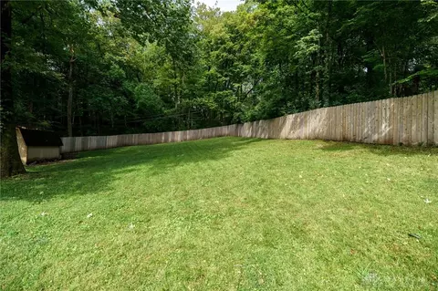 Exterior - 201 Beech Dr, Springfield, OH 45504 photo 6 of 6