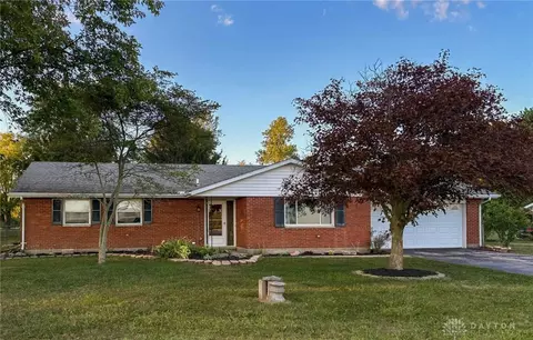 8784 Grubbs Rex Rd, Arcanum, OH 45304