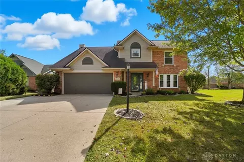 2574 Countryside Dr, Fairborn, OH 45324