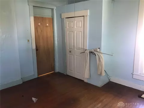Bedroom - 317 S Plum St, Springfield, OH 45506 photo 5 of 6
