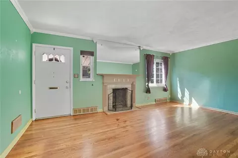 Living - 229 S Bromfield Rd, Kettering, OH 45429 photo 1 of 6