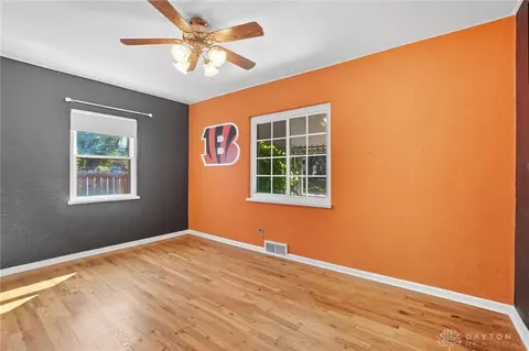 Bedroom - 229 S Bromfield Rd, Kettering, OH 45429 photo 4 of 9