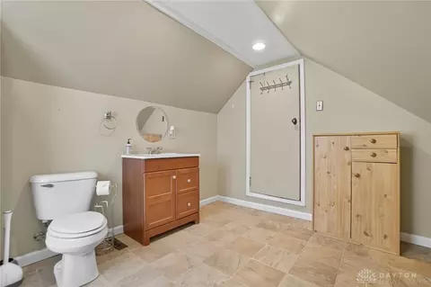 Bath - 229 S Bromfield Rd, Kettering, OH 45429 photo 5 of 5