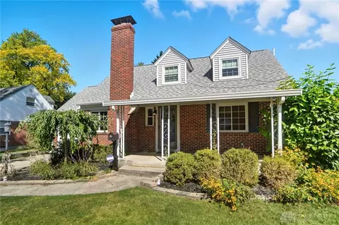 Exterior - 229 S Bromfield Rd, Kettering, OH 45429 photo 4 of 13