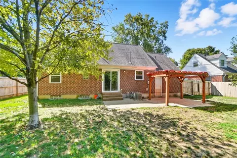 Exterior - 229 S Bromfield Rd, Kettering, OH 45429 photo 7 of 13