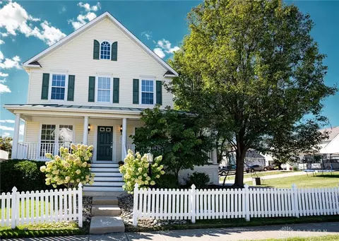 295 Countryside Dr, Lebanon, OH 45036
